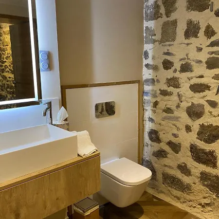 Hotel 19 4*