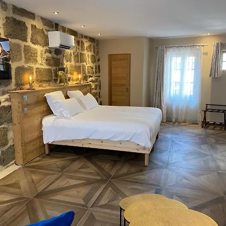 Hotel 19 4*