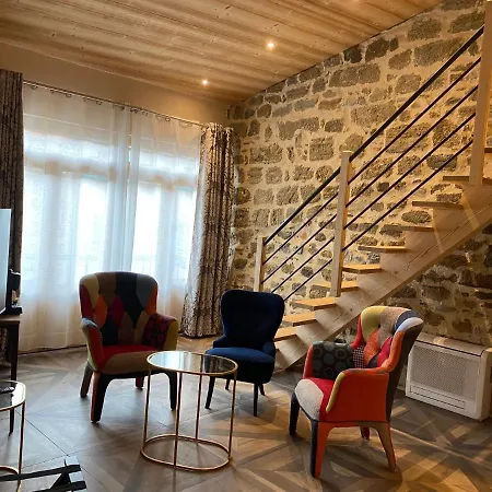 Hotel 19